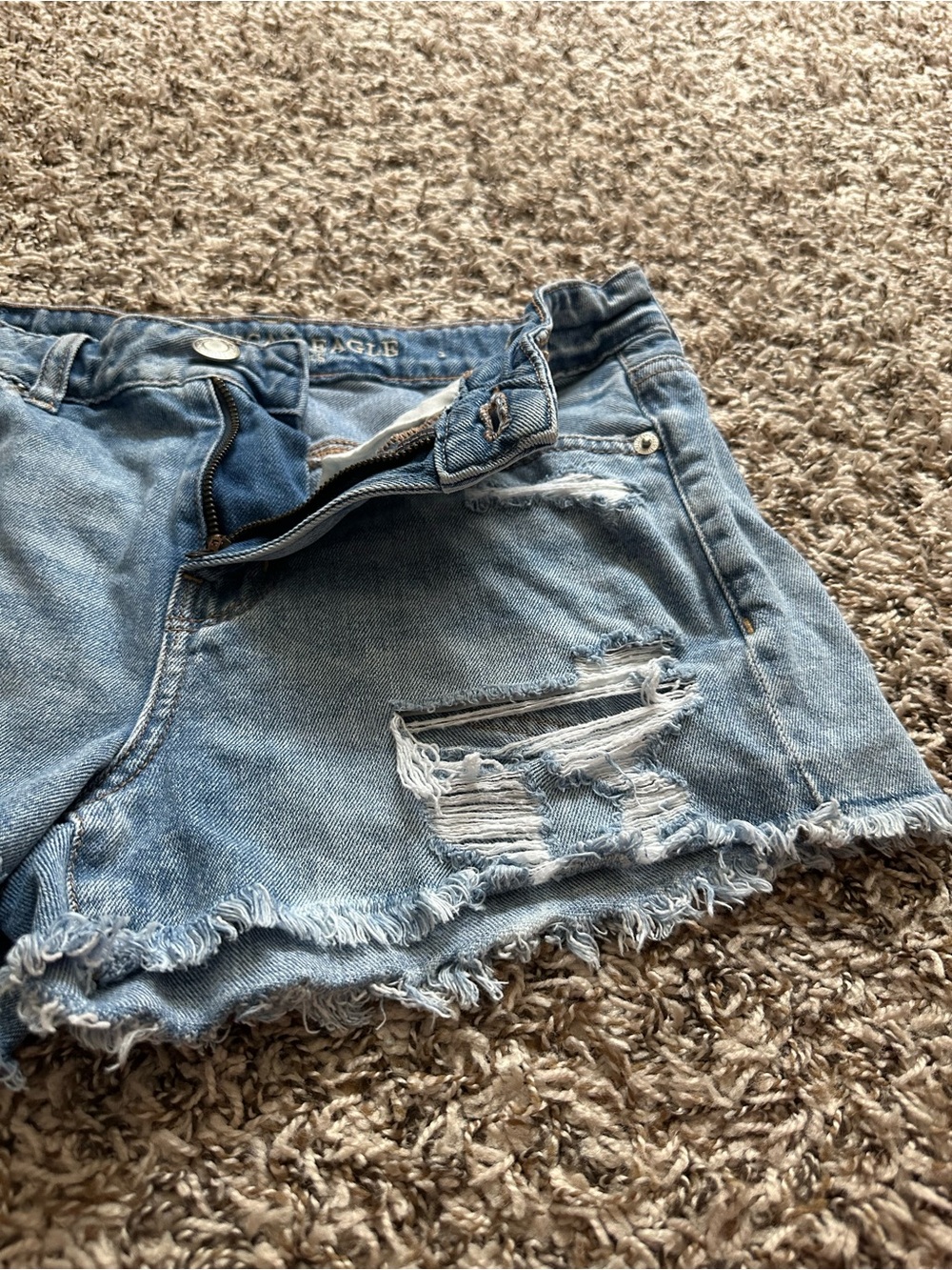 American Eagle Outfitters Light Blue Distressed Denim Shorts - Picture 4 of 7